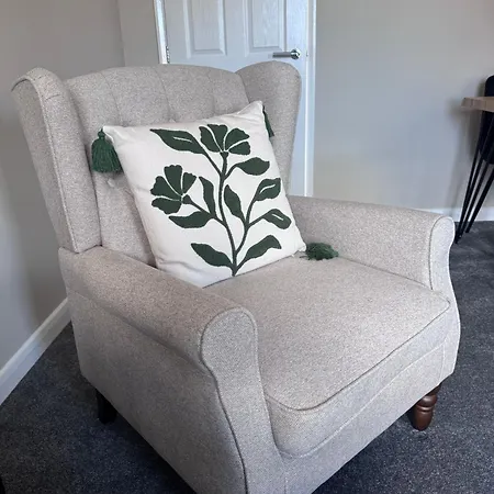 Lejlighed Hodgson Close, Town Centre, Free Parking *